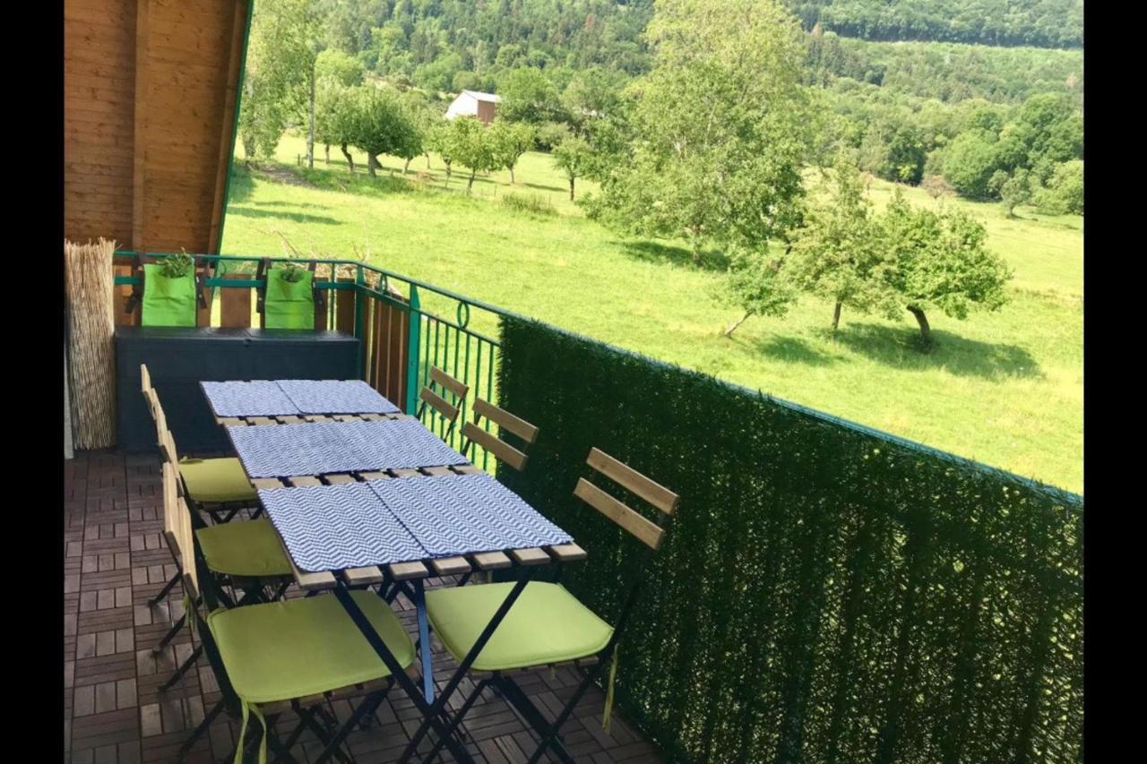The Green Fee Close To The Golf Course And 5 Minutes From The Lake Giez Buitenkant foto