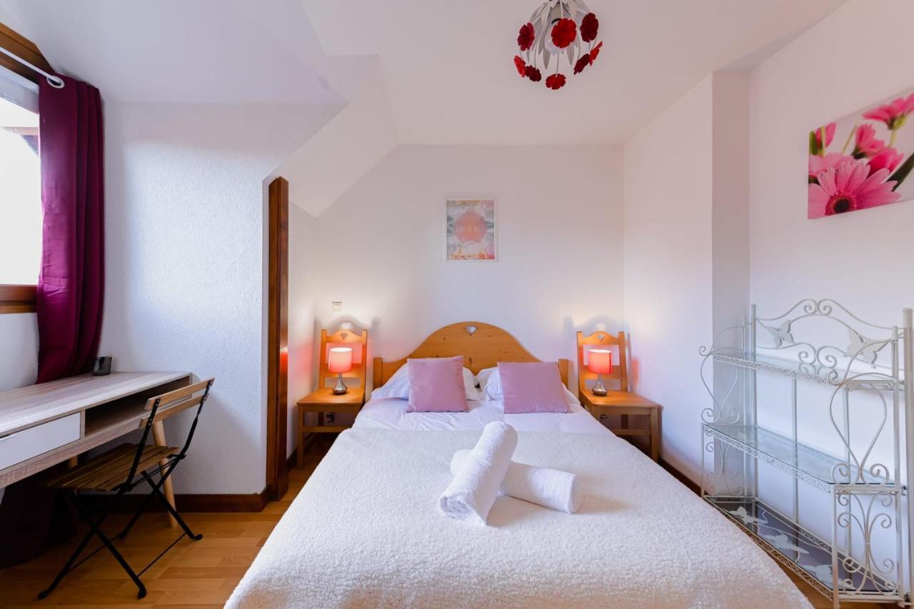 The Green Fee Close To The Golf Course And 5 Minutes From The Lake Giez Buitenkant foto